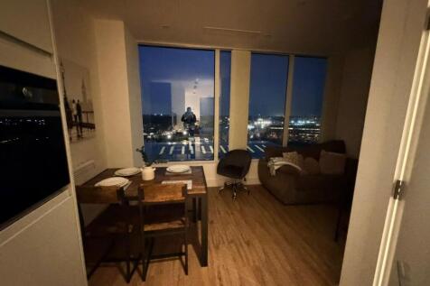 WhatsApp Image 2025-12-03 at 16.30.12 (1).jpeg