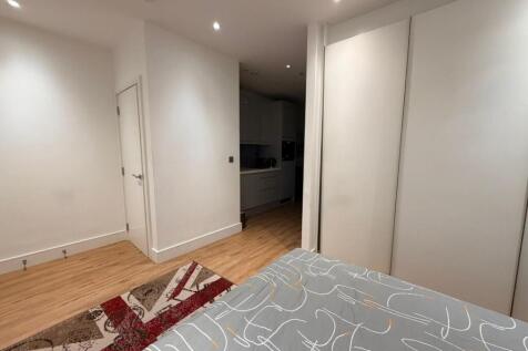 WhatsApp Image 2025-12-03 at 16.30.11 (4).jpeg