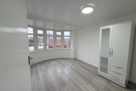 WhatsApp Image 2025-12-04 at 14.29.20 (3).jpeg