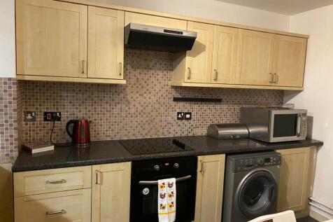 22 cam kitchen.jpeg