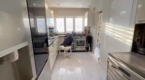 WhatsApp Image 2025-11-11 at 10.31.12_df735d92.jpg