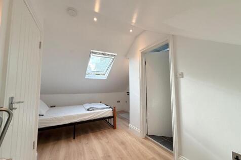 PHOTO-2025-10-14-16-07-39 5.jpeg