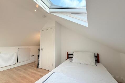 PHOTO-2025-10-14-16-07-39 4.jpeg