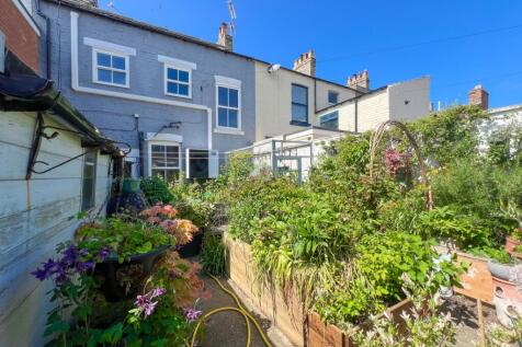 Garden - Rear