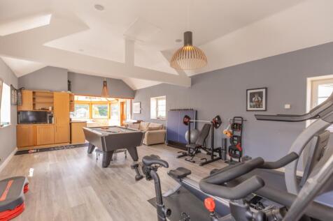 Entertainment-Fitness Room