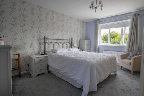 Bedroom with En Suite