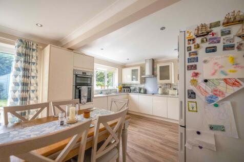 Collingwood Brotton EweMove-3