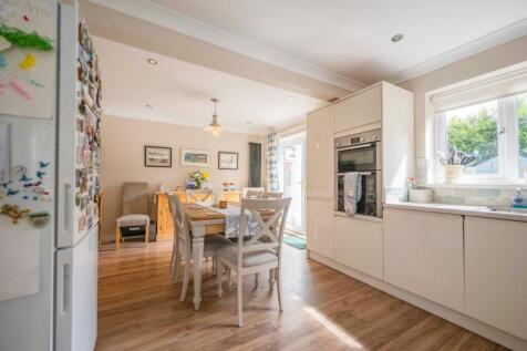 Collingwood Brotton EweMove-4
