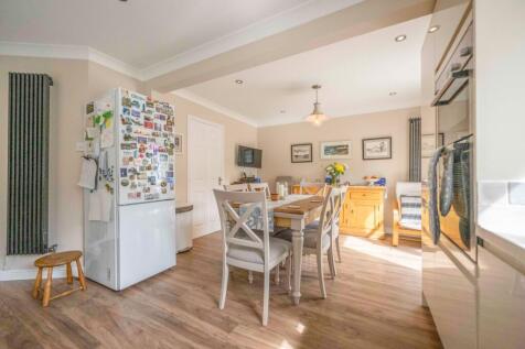 Collingwood Brotton EweMove-5
