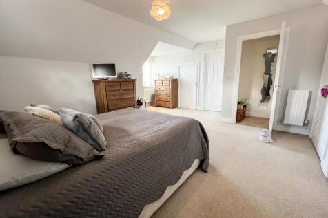 Abercorn Redcar EweMove-2