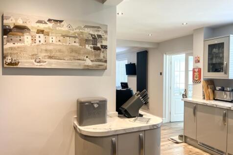 Abercorn Redcar EweMove-17