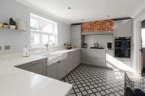 Woodchester EweMove 6