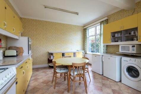 4 Bedroom Detached for Sale