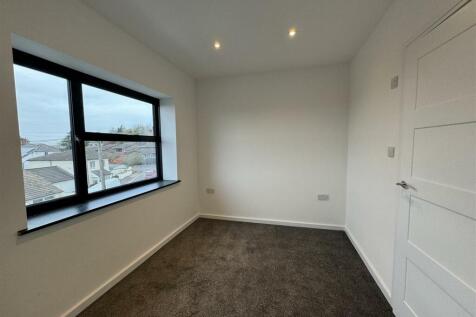 Small Bedroom 1.jpg