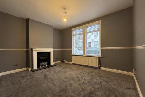3 Bedroom Terraced for Sale