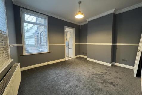 3 Bedroom Terraced for Sale
