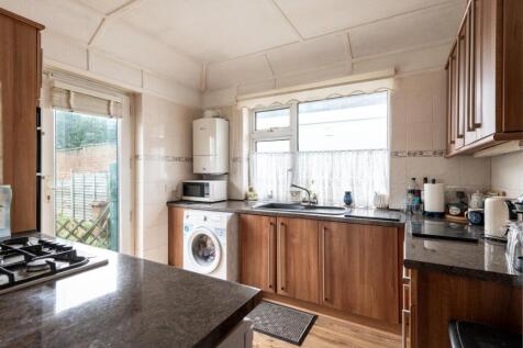 2 Bedroom Bungalow for Sale