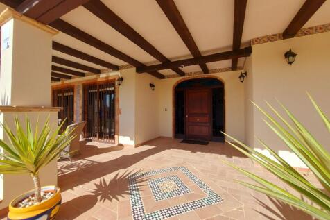 Property Image 4