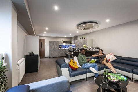 Shared Kitchen/lounge