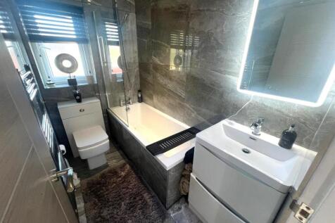 Upstairs bathroom