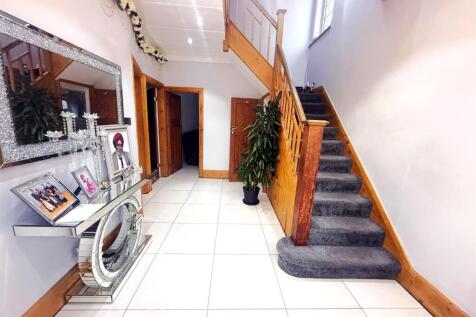 WhatsApp Image 2025-12-10 at 15.21.38.jpeg