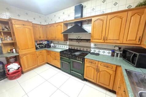 WhatsApp Image 2025-12-10 at 15.21.3999.jpeg