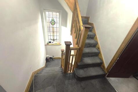 WhatsApp Image 2025-12-10 at 15.21.428.jpeg