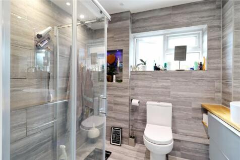 Family Shower Room