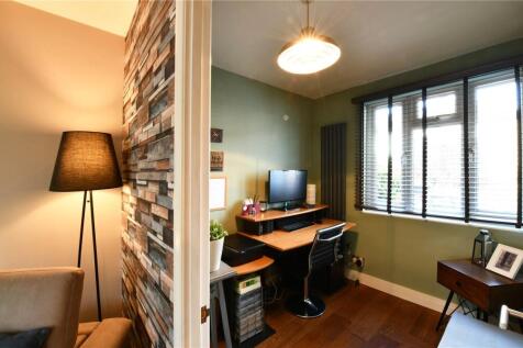 Lounge/Office