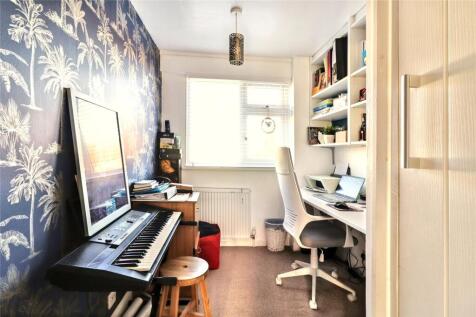 Bedroom/Home Office