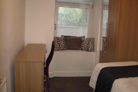 5_bedroom 3.1.JPG