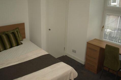6_bedroom 2.JPG