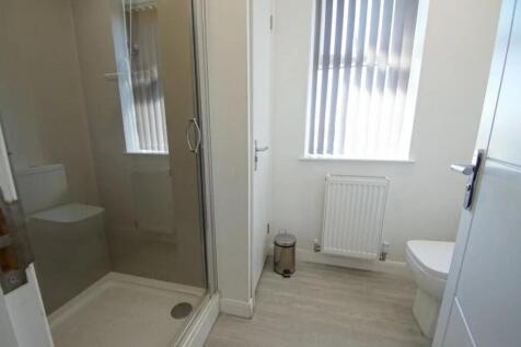 39 Wellington St. PR1 8TQ [12] - Copy.jpg