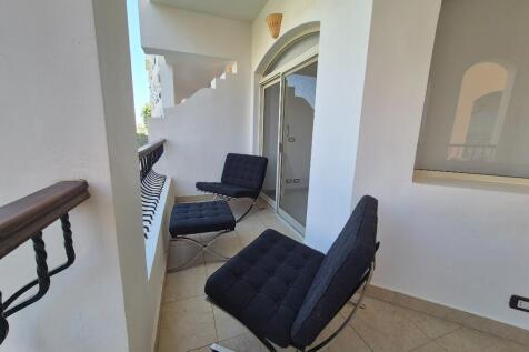 Lounge Balcony 