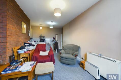 CAM02674G0-PR0071-STILL012.jpg