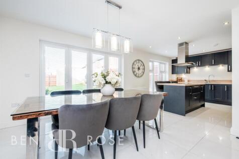 Kitchen/Dining/Family Room