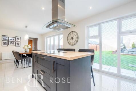 Kitchen/Dining/Family Room