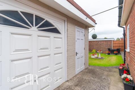 Garage/Garden