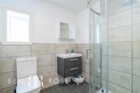Bedroom Three Ensuite