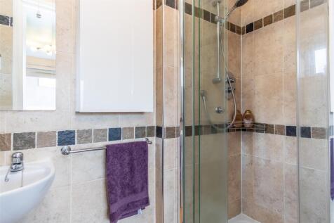 Master Ensuite