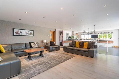 Kitchen/Breakfast/Family Room