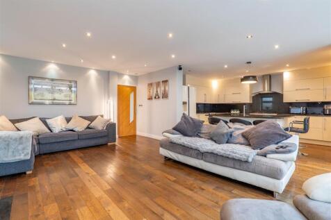 Kitchen/Breakfast/Family Room