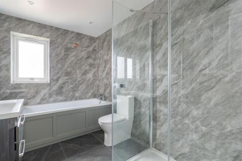 Family Bathroom (Example)