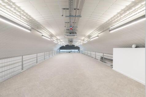 Mezzanine floor 