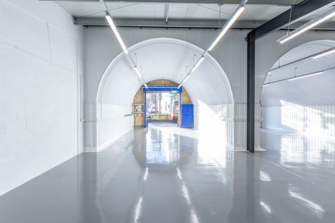 An empty arch with white lining