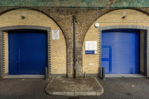 The front of an arch.