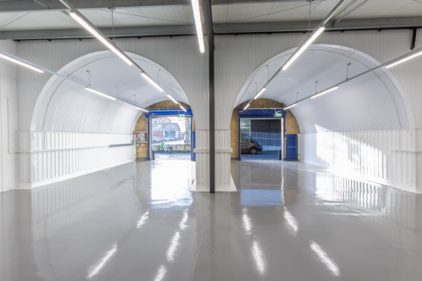 An empty arch with white lining