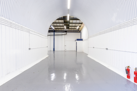 An empty arch with white lining