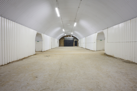An empty arch with white lining