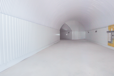 An empty arch with white lining
